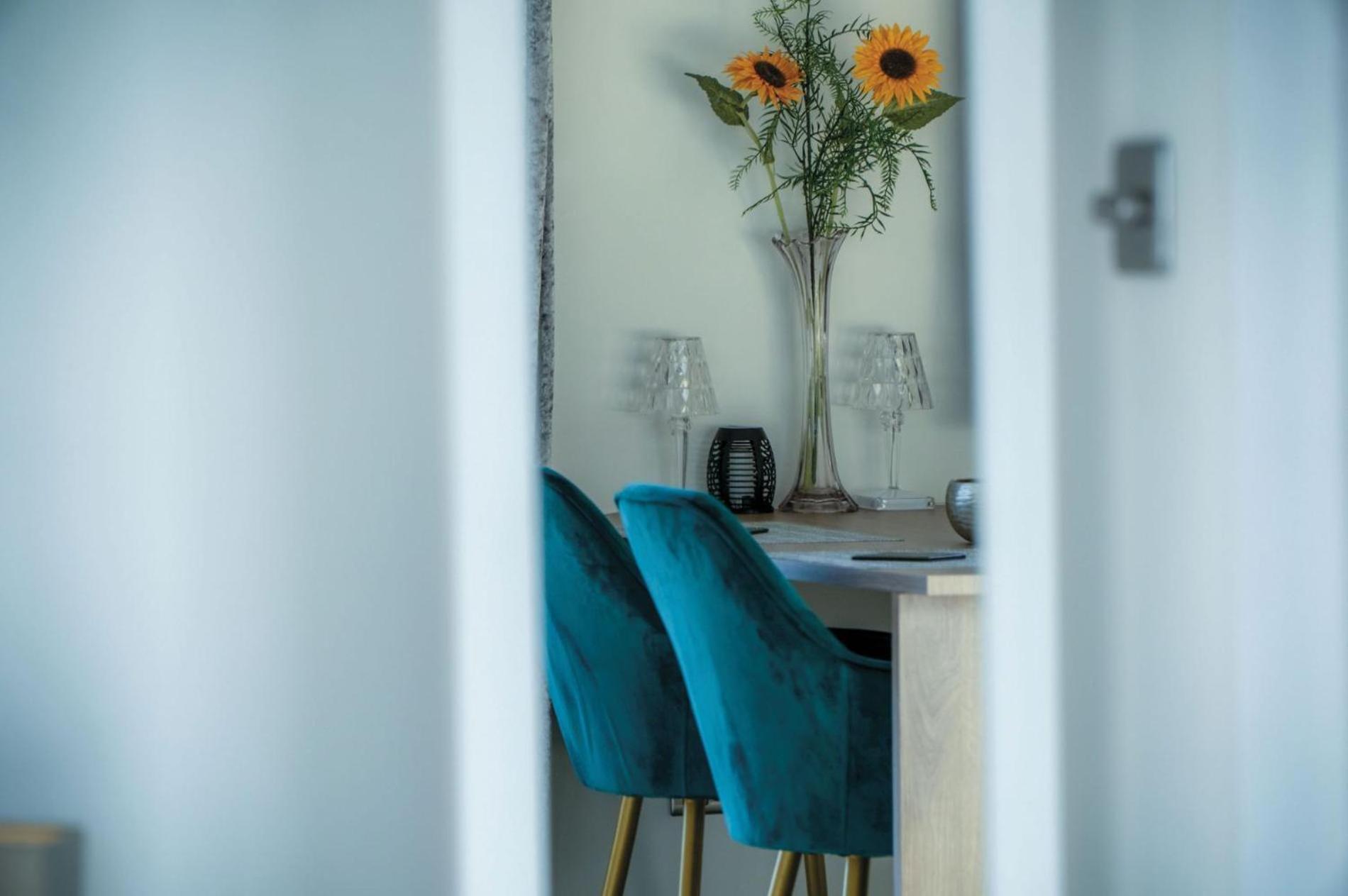 The Penthouse - 1 Bedroom Apartment - Ocean Breeze Port-Eynon Exteriör bild