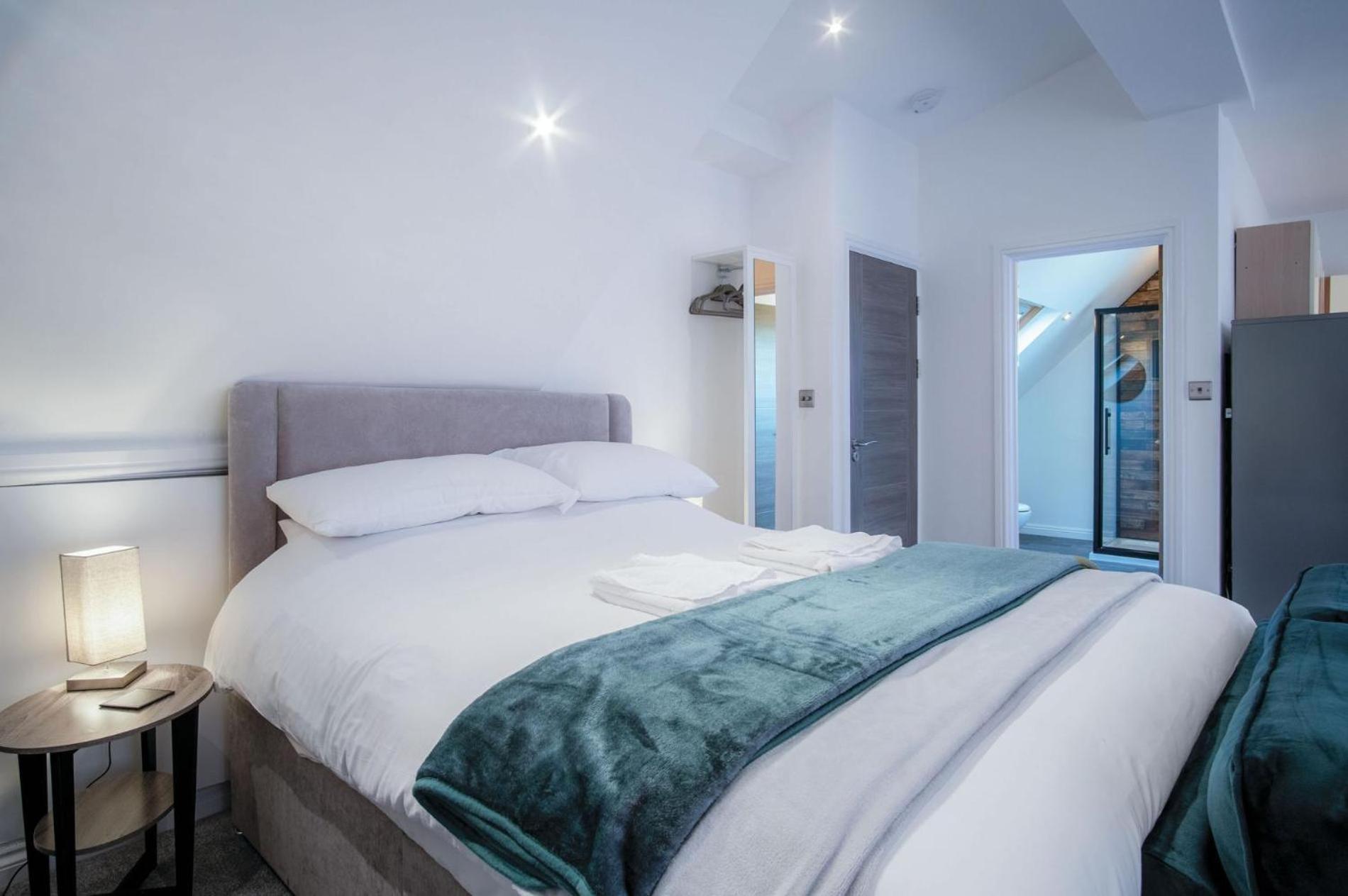 The Penthouse - 1 Bedroom Apartment - Ocean Breeze Port-Eynon Exteriör bild