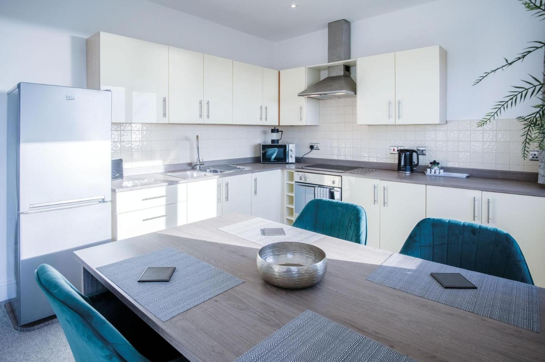 The Penthouse - 1 Bedroom Apartment - Ocean Breeze Port-Eynon Exteriör bild